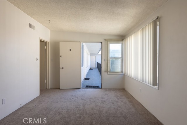 Detail Gallery Image 8 of 8 For 507 Avenue G #H,  Redondo Beach,  CA 90277 - 2 Beds | 1 Baths