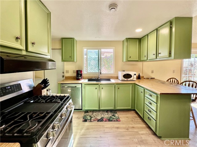 Detail Gallery Image 9 of 33 For 33510 Harvest Way, Wildomar,  CA 92595 - 2 Beds | 2 Baths