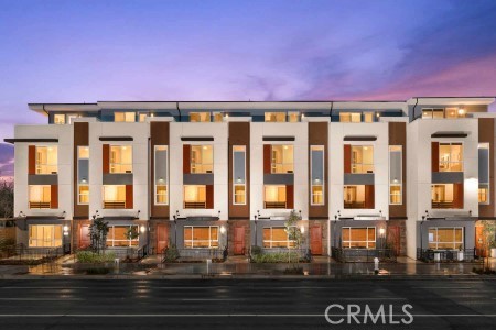 1810 E. 1st Street, Santa Ana CA: https://media.crmls.org/medias/a43d3089-856c-4f25-b2a3-f2f061fb6a8d.jpg