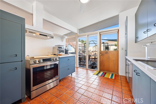 Detail Gallery Image 3 of 20 For 2239 W Judith, Anaheim,  CA 92804 - 4 Beds | 2 Baths