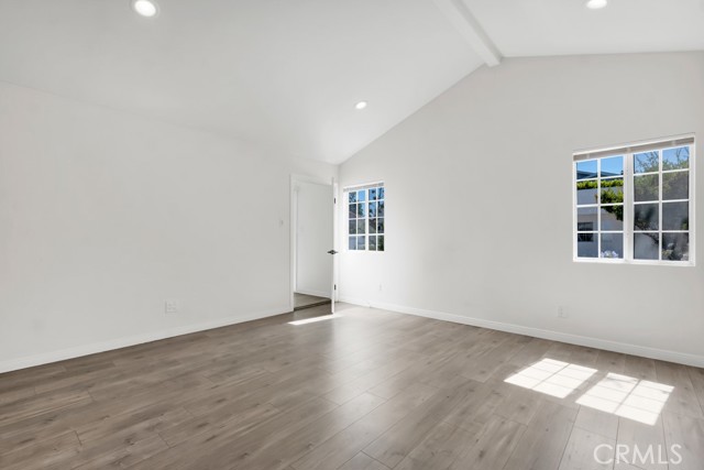 5434 Sylvia Avenue, Tarzana CA: https://media.crmls.org/medias/a43d56ee-fee4-4870-85bc-f6f9d3466c65.jpg