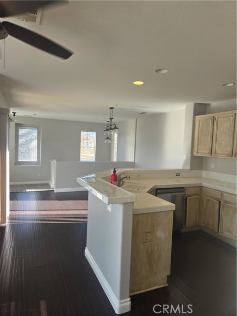 Detail Gallery Image 9 of 11 For 39908 Millbrook #C,  Murrieta,  CA 92563 - 3 Beds | 2 Baths