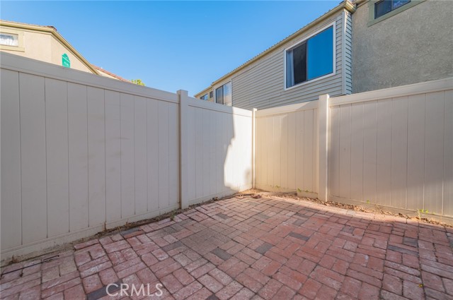 Image 19 of 33 For 63 Carriage Way 239