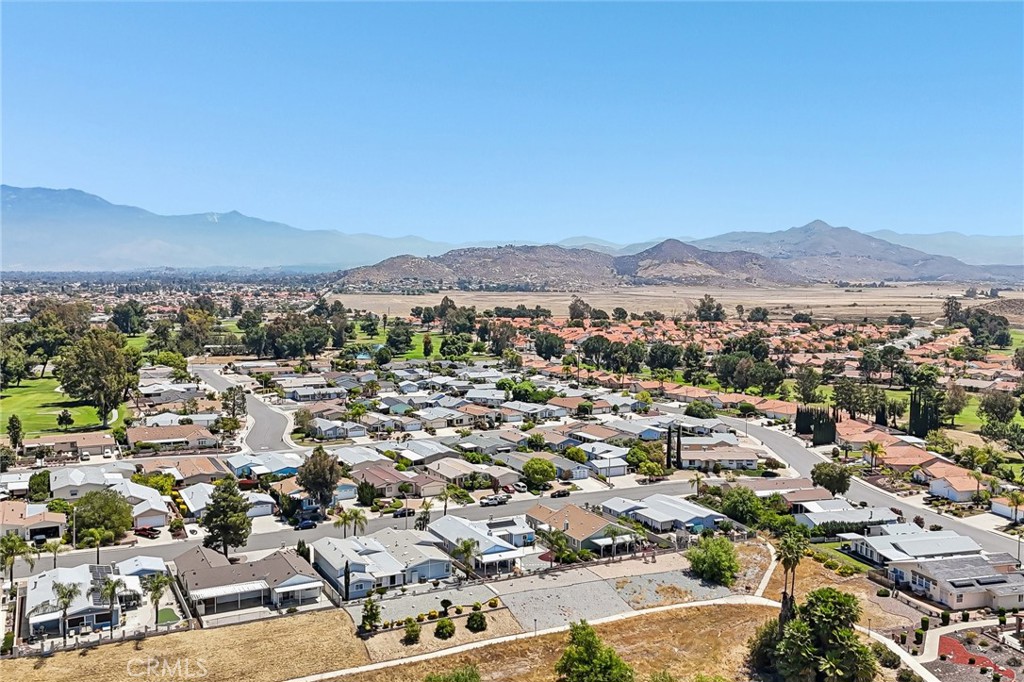 https://media.crmls.org/medias/a43e3088-271e-495b-886f-e4333921081a.jpg?preset=X-Large