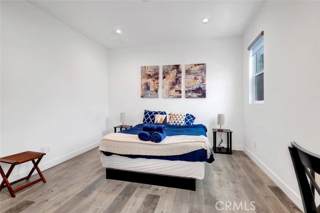 Detail Gallery Image 20 of 27 For 1342 N Kenmore, Los Angeles,  CA 90027 - 3 Beds | 3/1 Baths