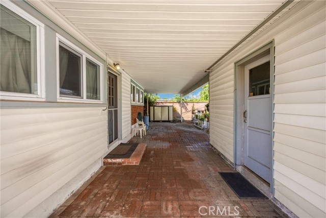 1995 Cadillac Drive, Pomona CA: https://media.crmls.org/medias/a43ee768-0190-42d2-bb45-df5a5666bb5b.jpg