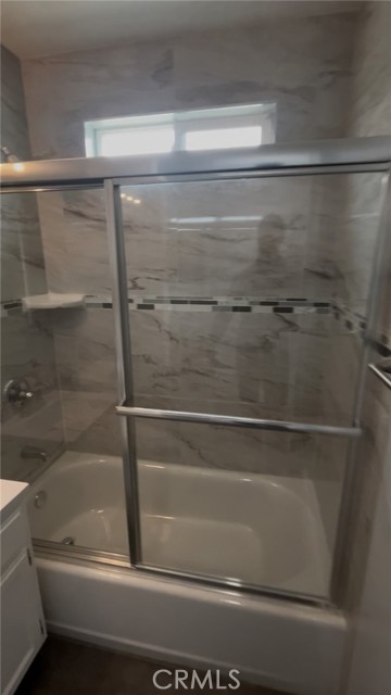 1036 S Normandie Avenue, Los Angeles CA: https://media.crmls.org/medias/a43efb0f-3c83-477d-bf09-64bffccf6e1c.jpg