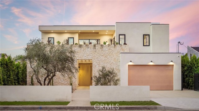 Front Image Thumbnail for CRSR26068943