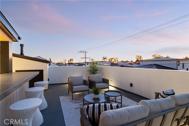 Detail Gallery Image 17 of 22 For 519 1/2 Narcissus Ave #B,  Corona Del Mar,  CA 92625 - 2 Beds | 2/1 Baths