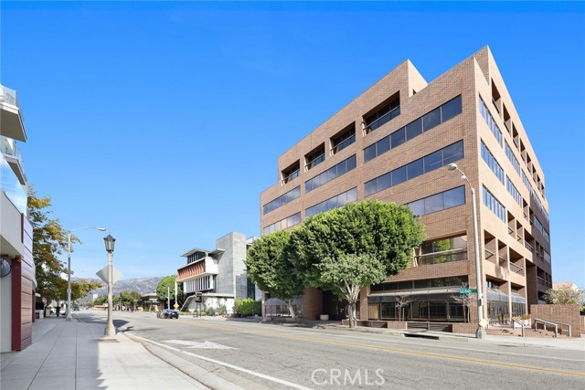 119 S Los Robles Avenue, Pasadena, California 91101, ,Commercial Lease,For Rent,119 S Los Robles Avenue,CROC23203376