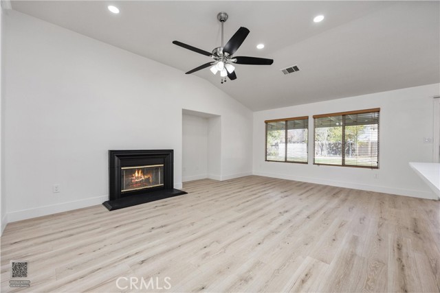 Detail Gallery Image 10 of 56 For 10302 Willow Bend Ct, Bakersfield,  CA 93312 - 4 Beds | 2 Baths