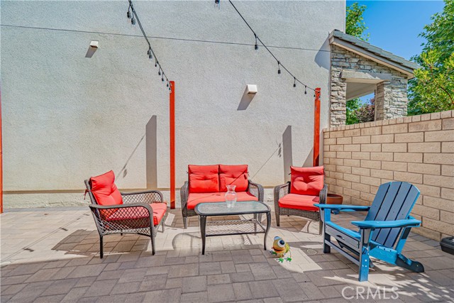 Detail Gallery Image 17 of 56 For 28267 N via Sonata Dr, Valencia,  CA 91354 - 3 Beds | 3 Baths