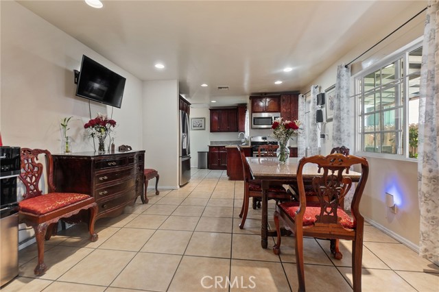 3428 Fletcher Drive, Los Angeles CA: https://media.crmls.org/medias/a4429300-07c0-4a98-9c14-c2ca240e6f27.jpg