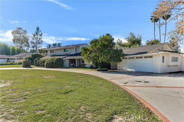 Detail Gallery Image 2 of 58 For 4771 Vista De Oro, Woodland Hills,  CA 91364 - 6 Beds | 4/1 Baths