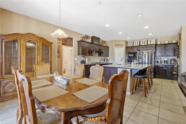 863 Legacy Drive, Lemoore CA: https://media.crmls.org/medias/a442ef3d-a00c-4c46-b4f5-60b9b5debf92.jpg