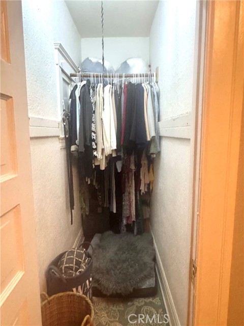 Detail Gallery Image 18 of 31 For 2129 30th W 30th St, Los Angeles,  CA 90018 - 4 Beds | 1 Baths