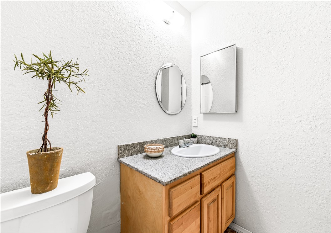 Detail Gallery Image 40 of 46 For 543 W Wilson St #6,  Costa Mesa,  CA 92627 - 2 Beds | 2/1 Baths