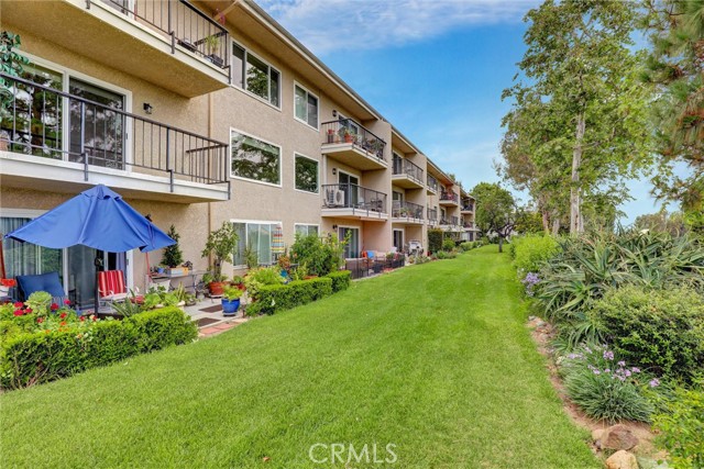 Detail Gallery Image 33 of 40 For 3364 Punta Alta 2d,  Laguna Woods,  CA 92637 - 2 Beds | 2 Baths