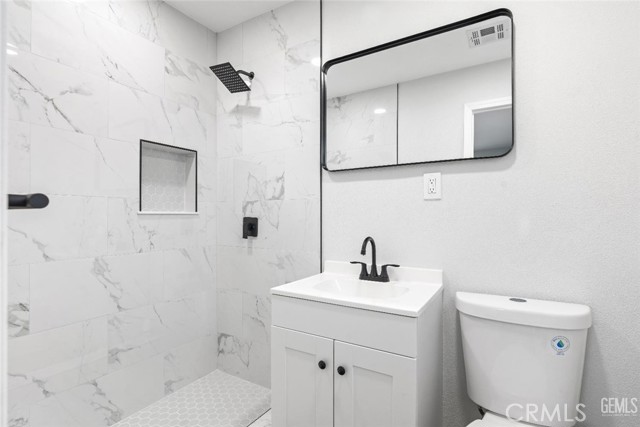 Detail Gallery Image 25 of 28 For 3013 Arnold St, Bakersfield,  CA 93305 - 3 Beds | 2 Baths