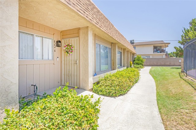 Detail Gallery Image 5 of 30 For 622 Santa Fe St. #6,  Hemet,  CA 92543 - 2 Beds | 2 Baths