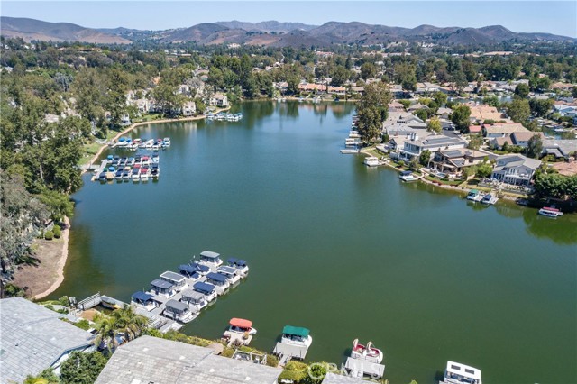 2219 Westshore Lane, Westlake Village CA: https://media.crmls.org/medias/a446bc5b-d935-4451-a28a-fbdc43e072bb.jpg