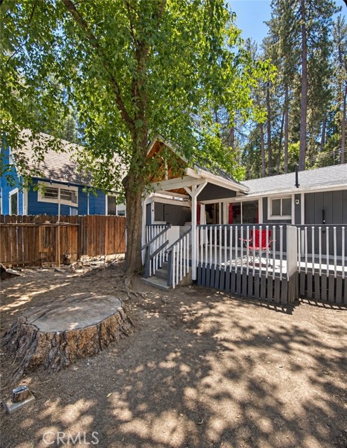 22894 Waters Drive, Crestline, CA 92325
