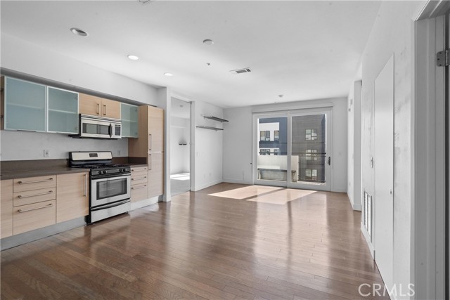 Detail Gallery Image 9 of 36 For 1234 Wilshire #517,  Los Angeles,  CA 90017 - 2 Beds | 2 Baths