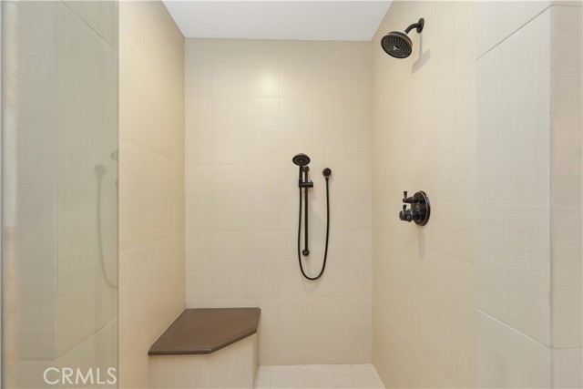 Detail Gallery Image 33 of 43 For 933 W Riviera Dr., Santa Ana,  CA 92705 - 3 Beds | 2/1 Baths