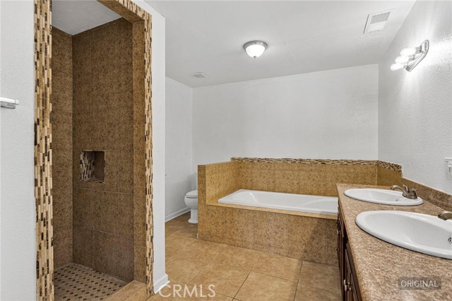 8732 Pico Avenue, Hesperia CA: https://media.crmls.org/medias/a4494e20-4edd-4c0b-9957-808ff10c6cce.jpg