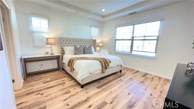 67 Decker, Irvine CA: https://media.crmls.org/medias/a449a535-f7c3-48da-b4b3-65e372481c11.jpg