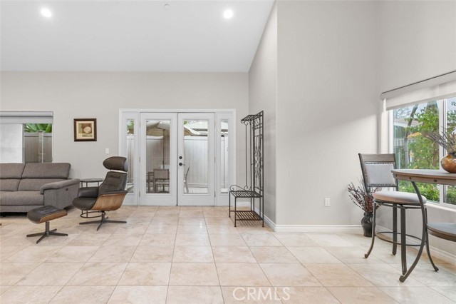 Detail Gallery Image 4 of 28 For 16577 16579 Knollwood, Granada Hills,  CA 91344 - 2 Beds | 2 Baths