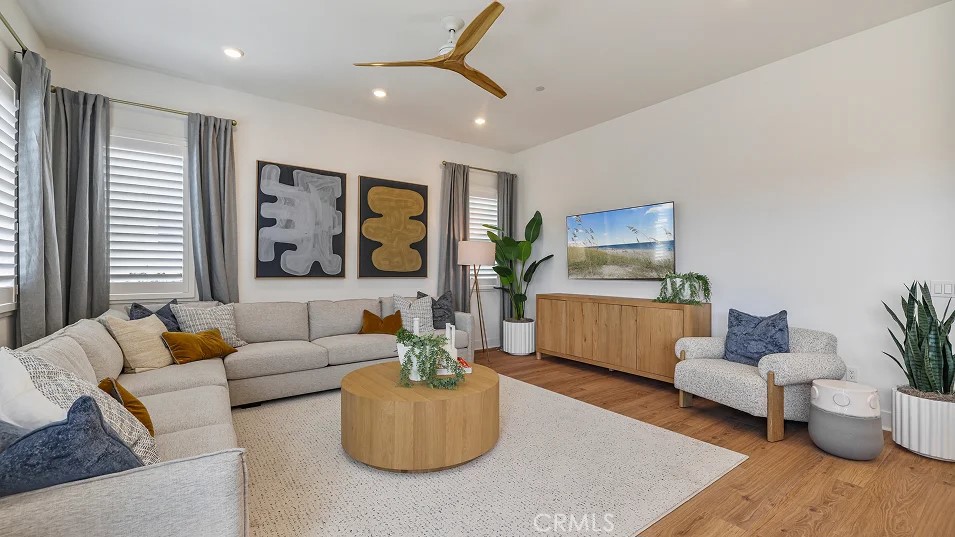 MLS #OC25222995 image #5