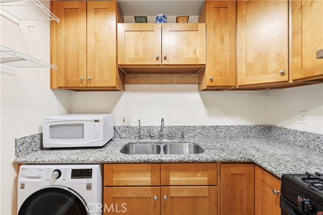 2 Bed Home for Sale in Newhall, California