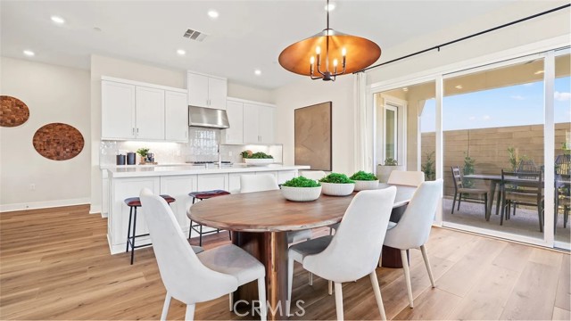 Front Image Thumbnail for CROC25281780