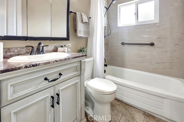 Detail Gallery Image 13 of 18 For 530 Palermo Way, La Habra,  CA 90631 - 4 Beds | 2 Baths