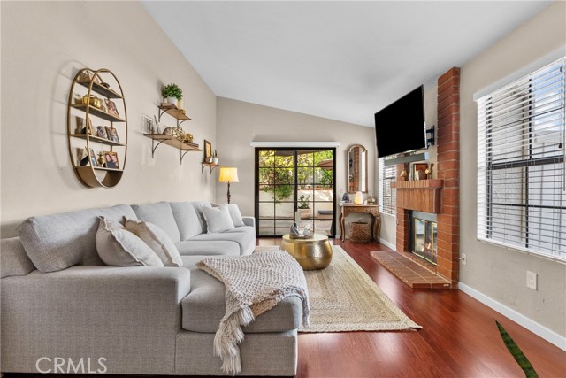 Detail Gallery Image 12 of 41 For 745 Wind Willow Way, Simi Valley,  CA 93065 - 3 Beds | 2 Baths