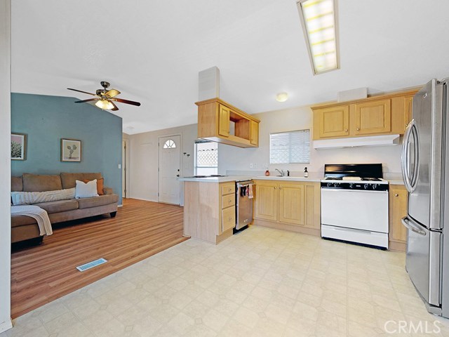 Detail Gallery Image 1 of 23 For 1255 Orcutt Rd #B40,  San Luis Obispo,  CA 93401 - 2 Beds | 2 Baths