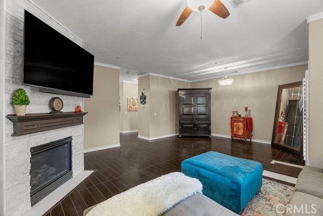 Detail Gallery Image 6 of 34 For 1360 Ashton Park Ln, Newbury Park,  CA 91320 - 3 Beds | 2/1 Baths