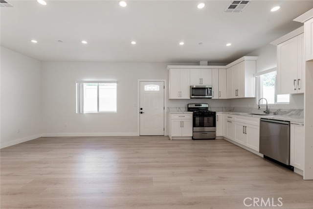 10844 Crockett Street, Sun Valley (los Angeles), California 91352, 3 Bedrooms Bedrooms, ,2 BathroomsBathrooms,Residential Lease,For Rent,10844 Crockett Street,CRSR24161787