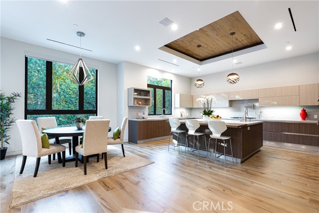 Detail Gallery Image 18 of 49 For 4175 Greenbush Ave, Sherman Oaks,  CA 91423 - 5 Beds | 6 Baths