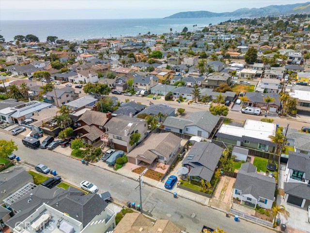 214 Placentia Avenue, Pismo Beach CA: https://media.crmls.org/medias/a44d8785-b2b9-47cb-800c-5e3b971d55d0.jpg