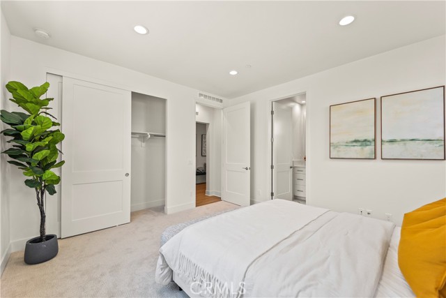 Detail Gallery Image 9 of 51 For 173 Somera, Irvine,  CA 92602 - 4 Beds | 3/1 Baths