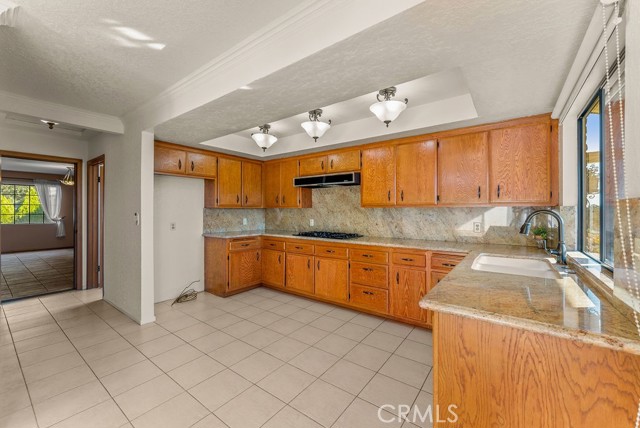 Detail Gallery Image 14 of 69 For 921 Highline Rd, Glendale,  CA 91205 - 3 Beds | 2/1 Baths