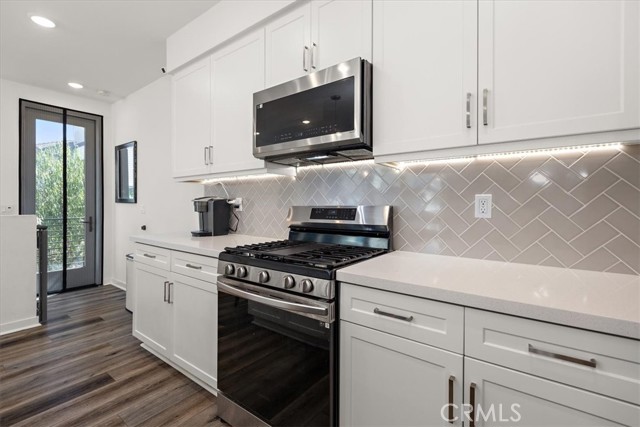 Detail Gallery Image 6 of 28 For 11063 Wander, Rancho Cucamonga,  CA 91730 - 2 Beds | 2 Baths