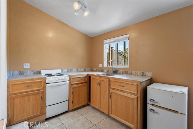 553 Well Road, Templeton CA: https://media.crmls.org/medias/a44dd86d-eef7-4e41-aab7-a61cd271c86b.jpg
