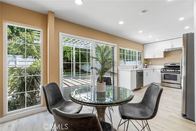 Detail Gallery Image 11 of 45 For 16511 Halsey, Granada Hills,  CA 91344 - 5 Beds | 3 Baths