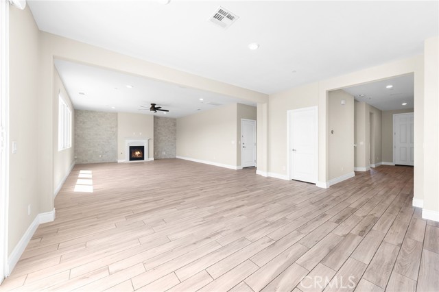 Detail Gallery Image 9 of 9 For 11836 Crossbill Way, Jurupa Valley,  CA 91752 - 5 Beds | 3 Baths