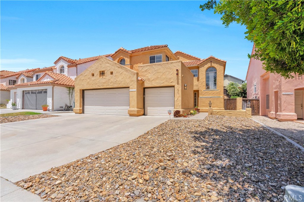 40025 White Leaf Ln.