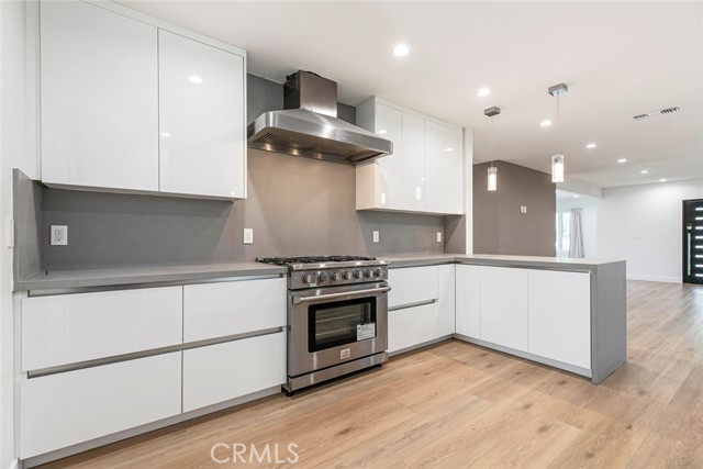 Detail Gallery Image 14 of 38 For 528 Spencer St, Glendale,  CA 91202 - 3 Beds | 2 Baths