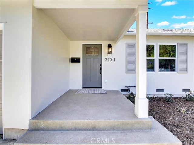 Detail Gallery Image 4 of 43 For 2171 Stearnlee, Long Beach,  CA 90815 - 4 Beds | 3 Baths